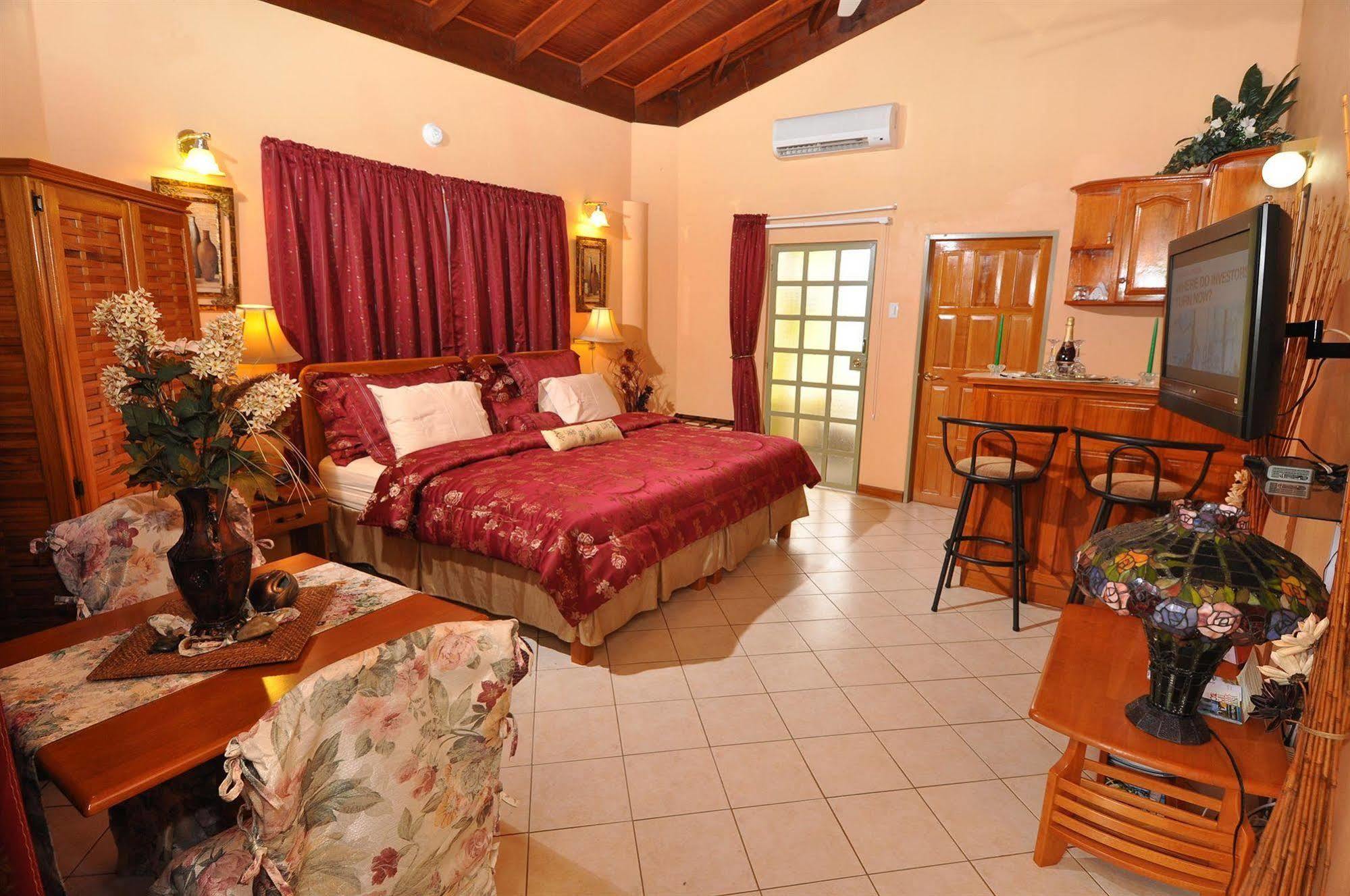 לינה וארוחת בוקר Bon Accord Village Native Abode מראה חיצוני תמונה